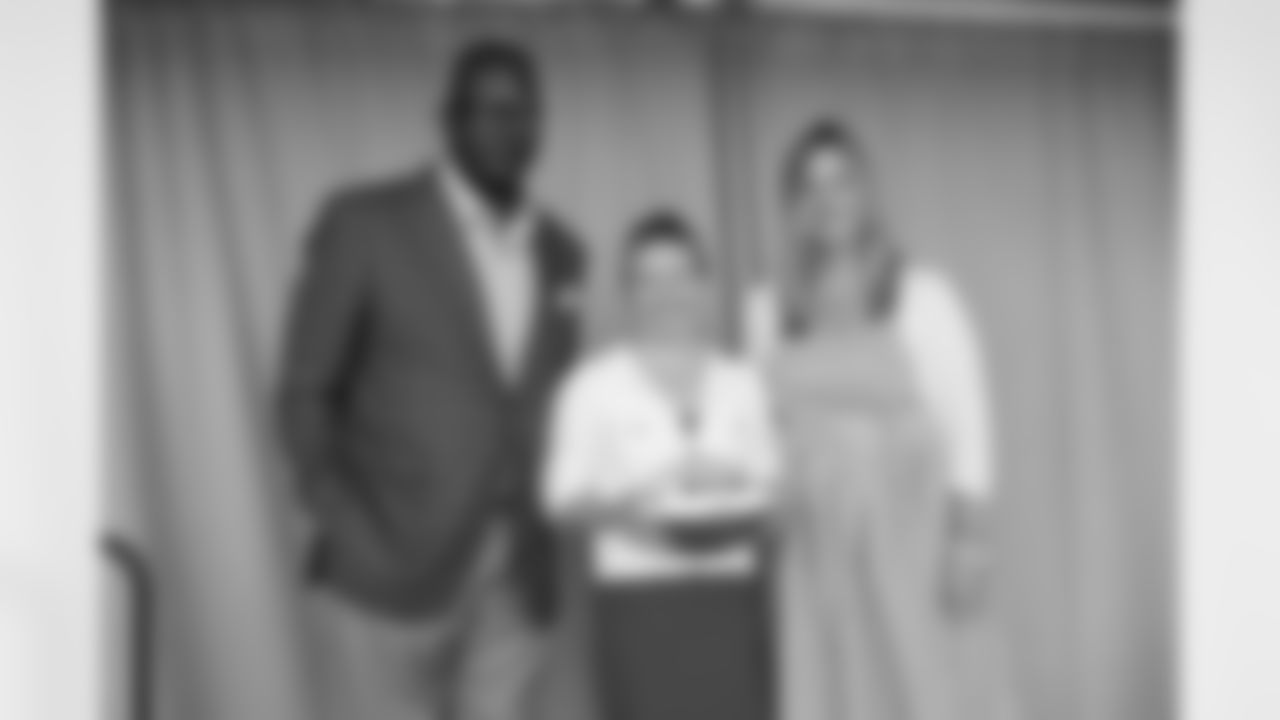 060325-CommunityMVP_Adler106