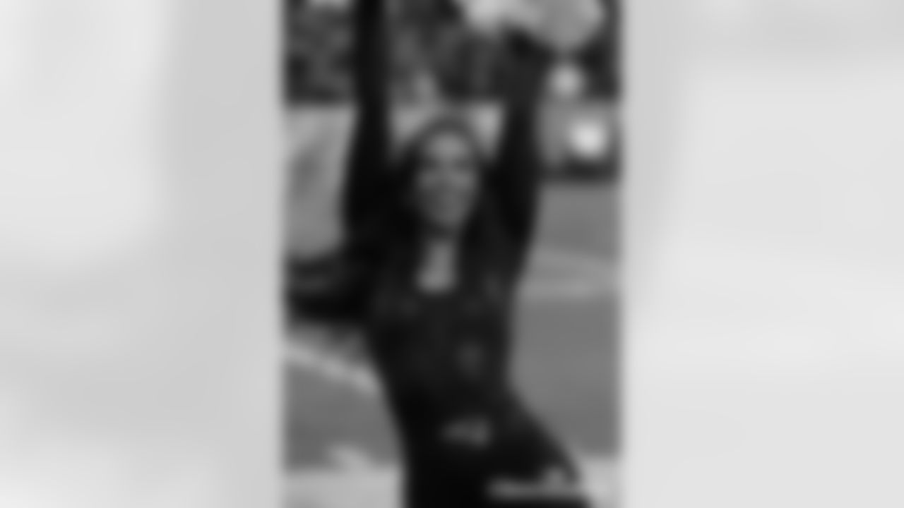 NYJ-111325_Masse1003