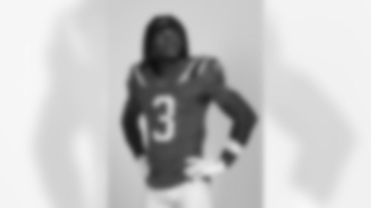 DeMario Douglas