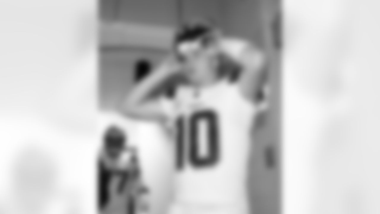 Drake Maye. Photo by Eric J. Adler