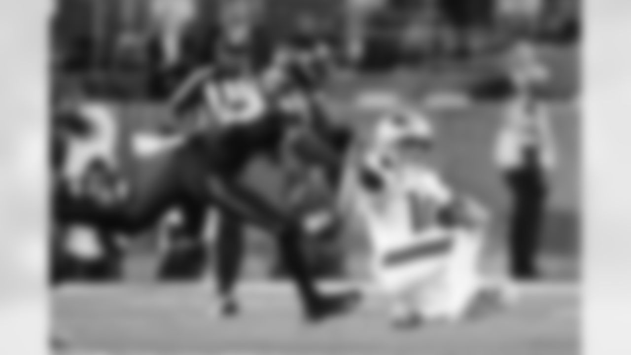 Drake Maye. Photo by Eric J. Adler