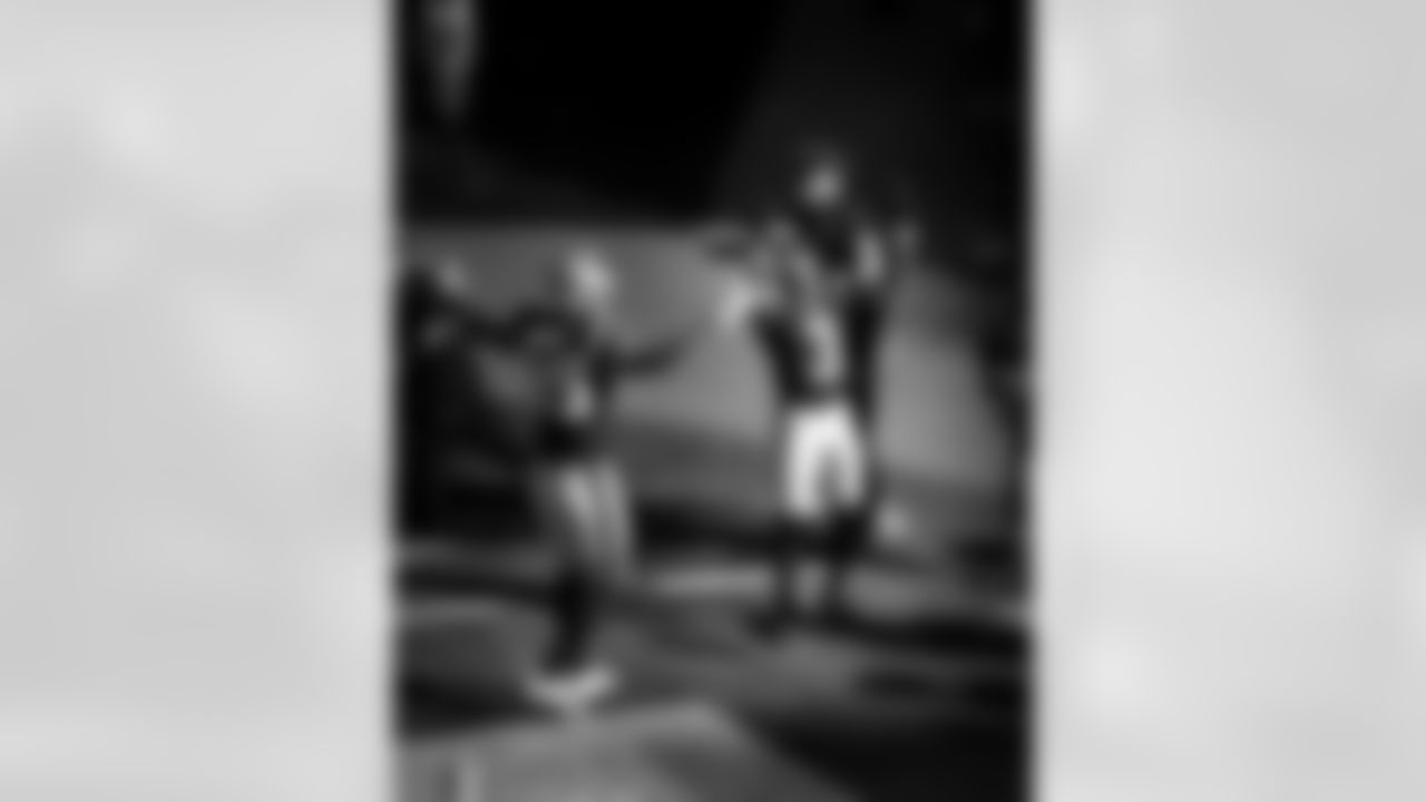 DeMario Douglas, Hunter Henry