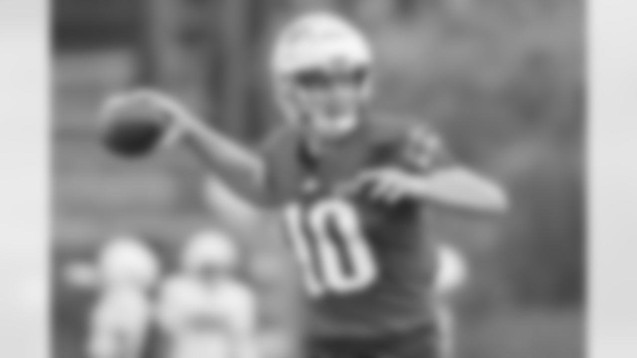 Drake Maye practices at Patriots Training Camp on July 29th, 2024