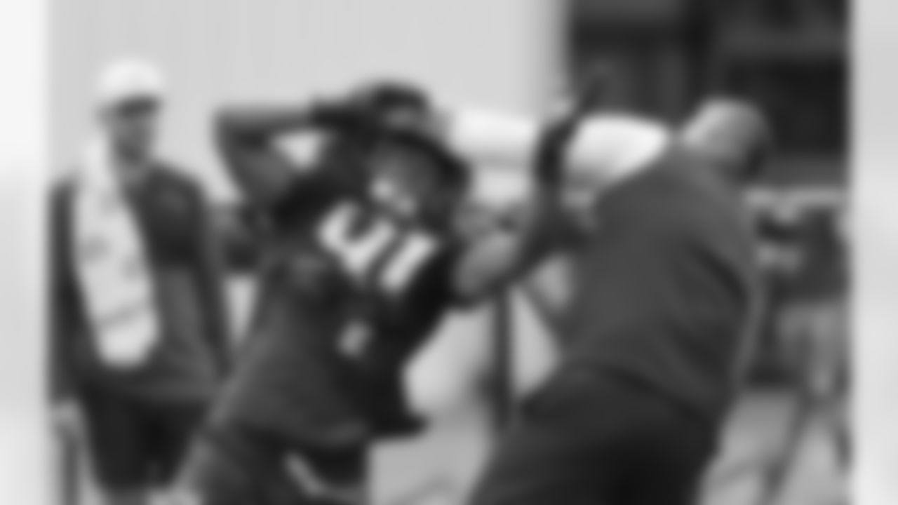 Elijah Ponder