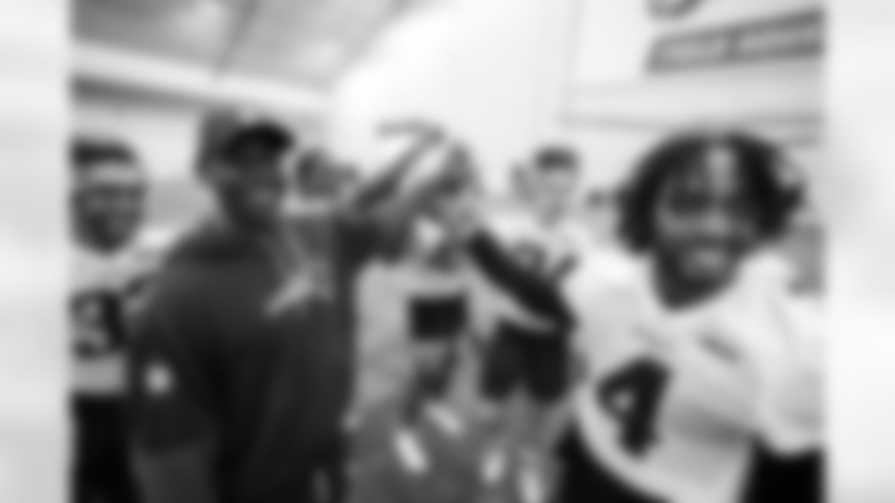 TreVeyon Henderson, Tony Dews, Trayveon Williams, Lan Larison, Antonio Gibson