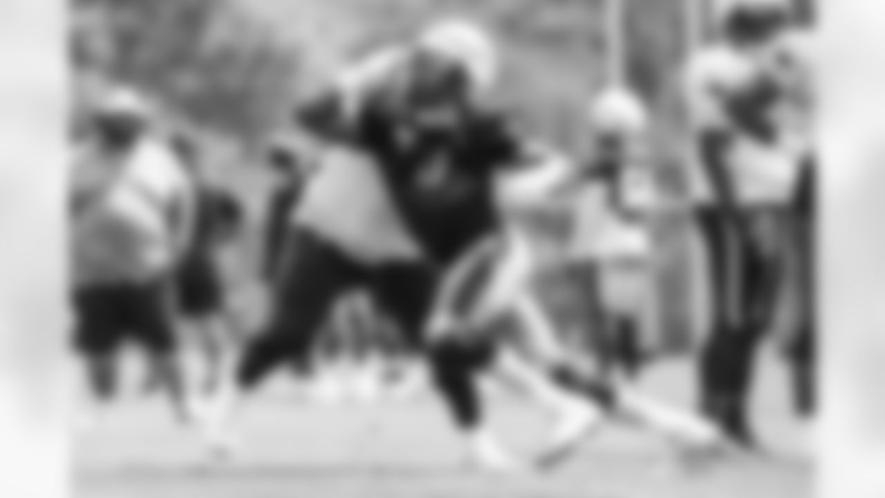 Deatrich Wise practices at Patriots Training Camp on August 2, 2024