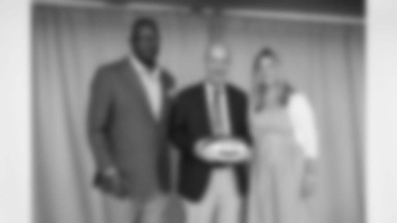 060325-CommunityMVP_Adler055