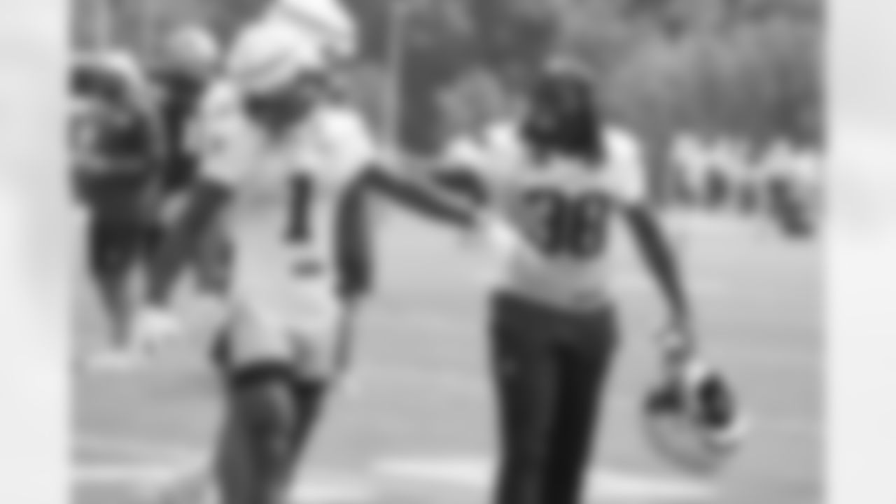 Ja'Lynn Polk & Rhamondre Stevenson practice at Patriots Training Camp on July 28, 2024