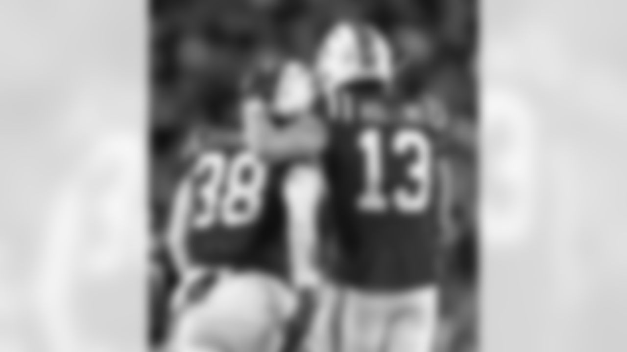 Rhamondre Stevenson and Mack Hollins