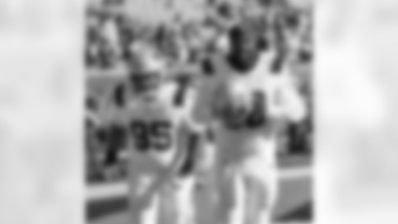 Khyiris Tonga and Christian Barmore. Photo by Eric J. Adler