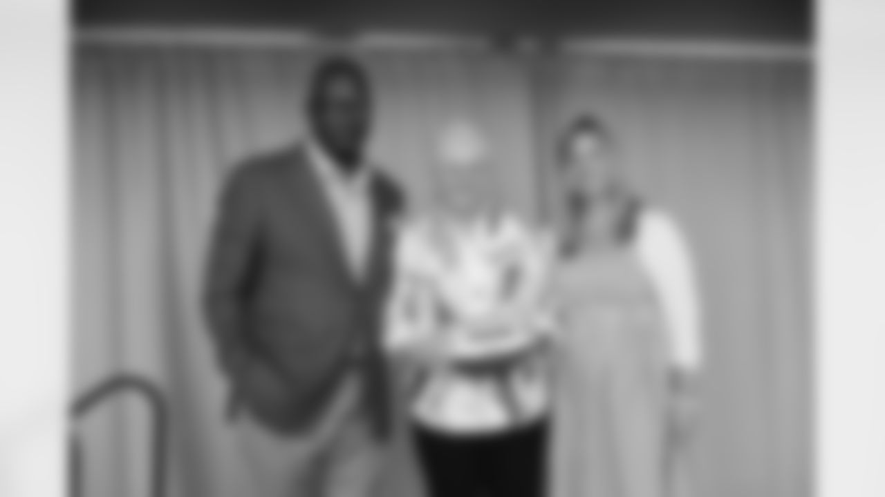 060325-CommunityMVP_Adler100