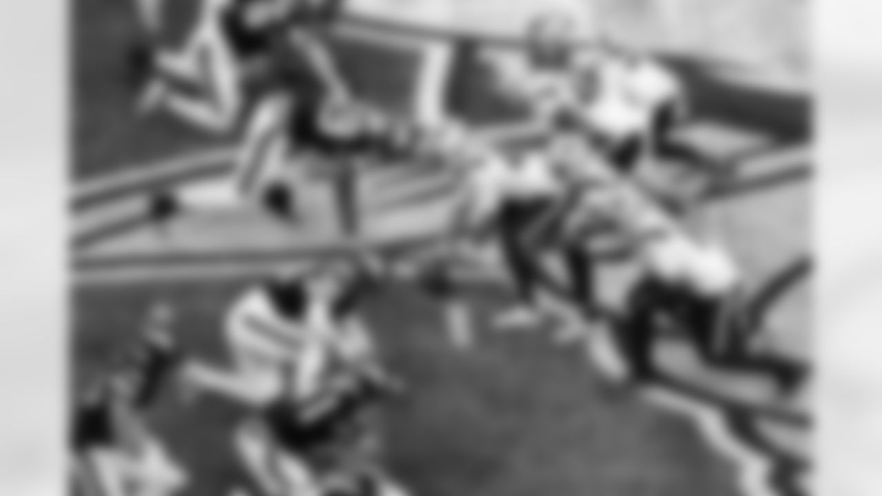 Julian Ashby, K'Lavon Chaisson, Robert Spillane, Marcus Jones, Christian Elliss