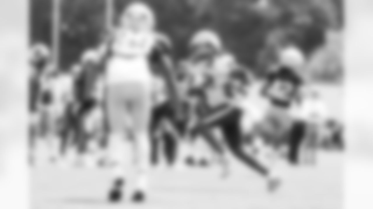 K.J. Osborn practices at Patriots Training Camp on August 3, 2024