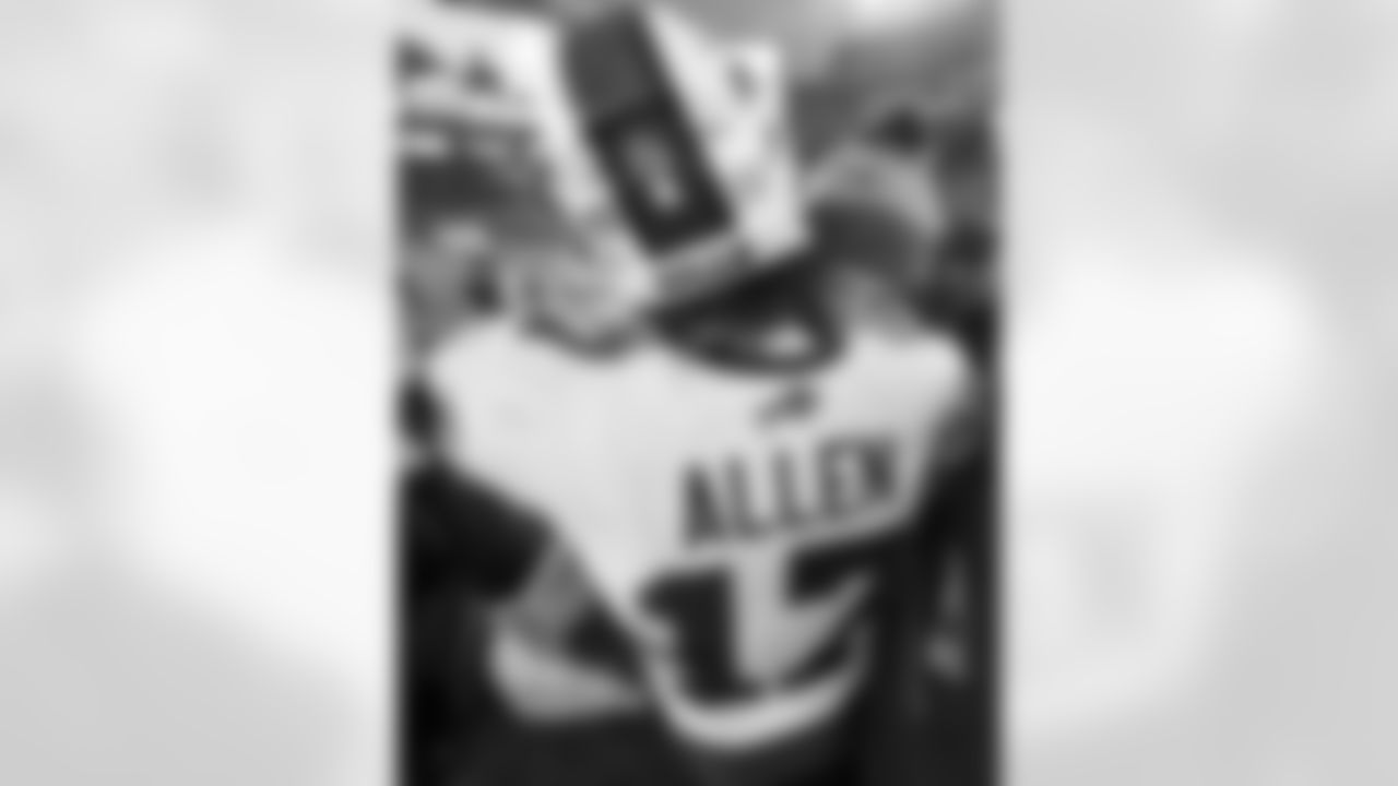 Josh Allen and Drake Maye. Photo by Eric J. Adler