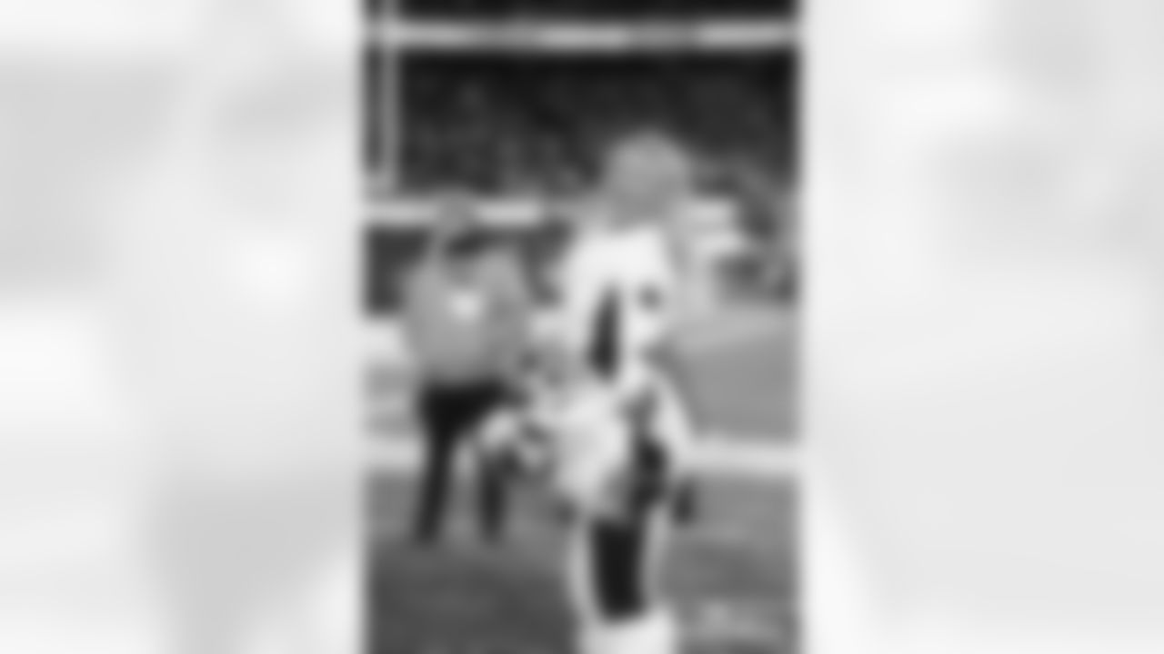 LAC-011126_Darian1275