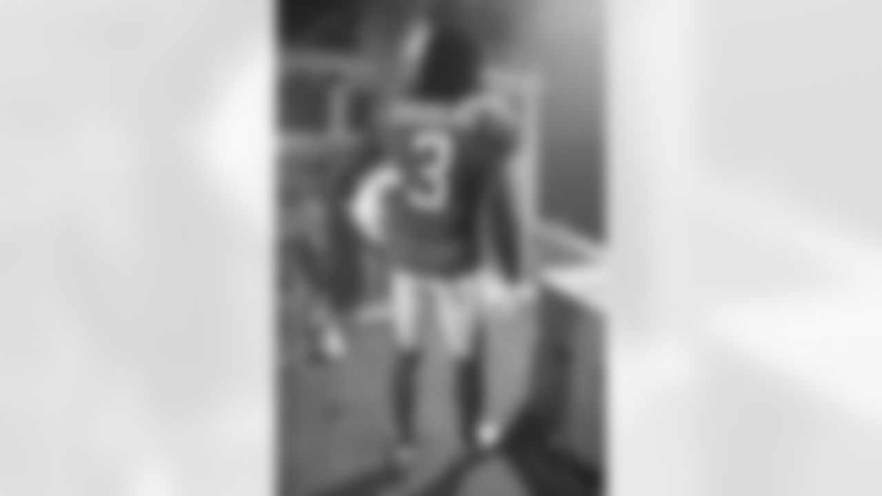 DeMario Douglas