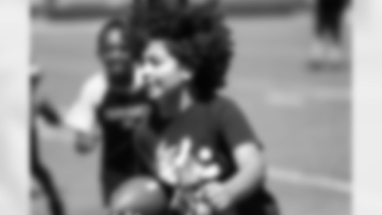 082325_JenningsBackpack-Challacombe0037