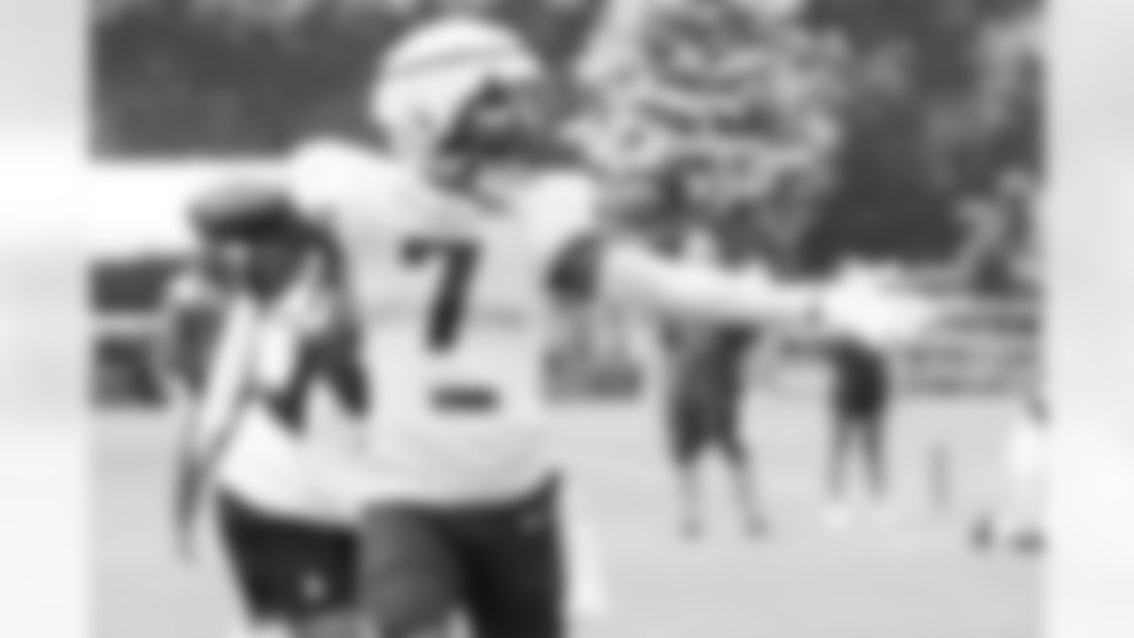 JuJu Smith-Schuster practices at Patriots Training Camp on July 30, 2024