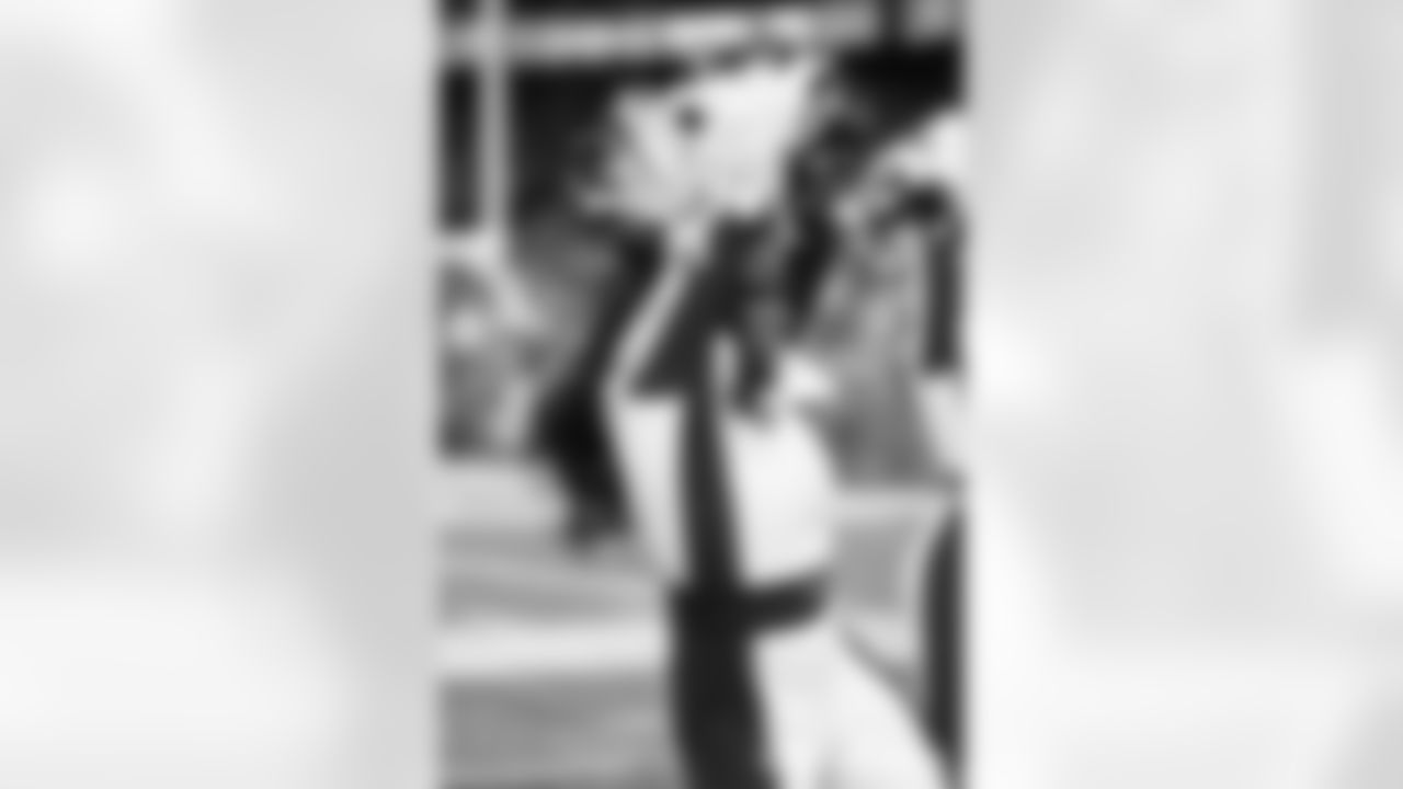 LAC-011126_Darian1501