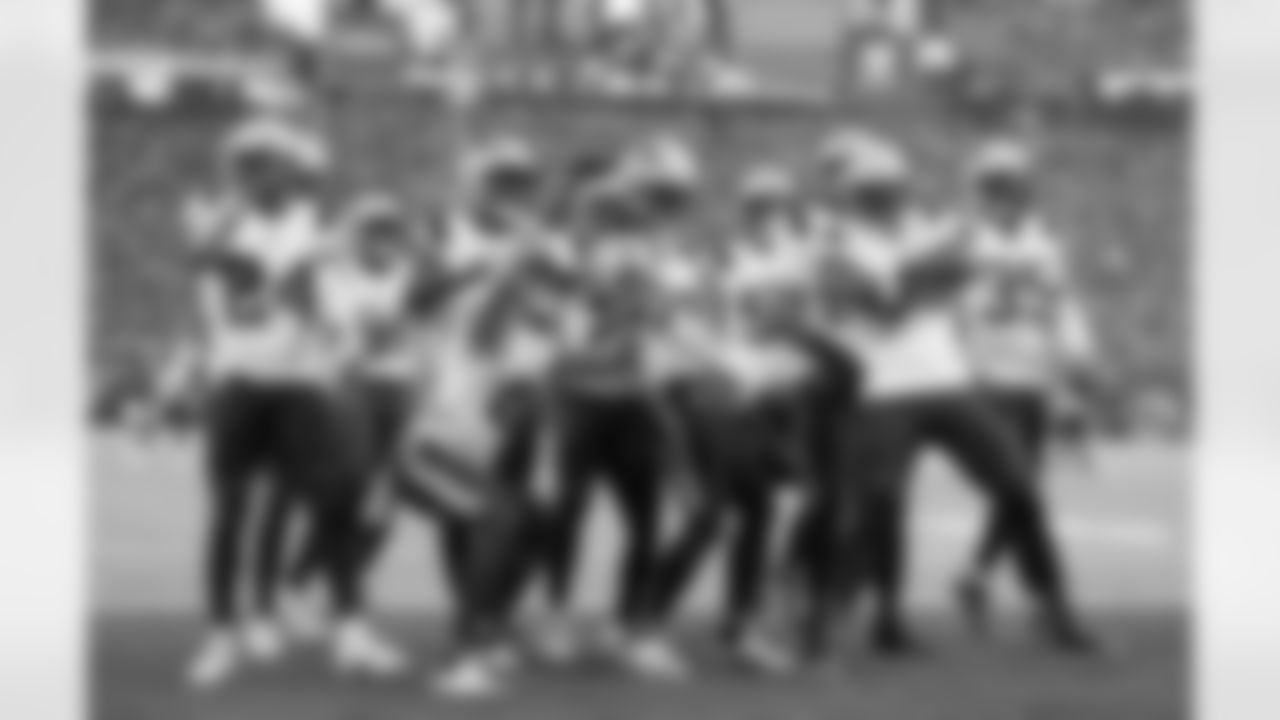 MV-081625_Adler1514a