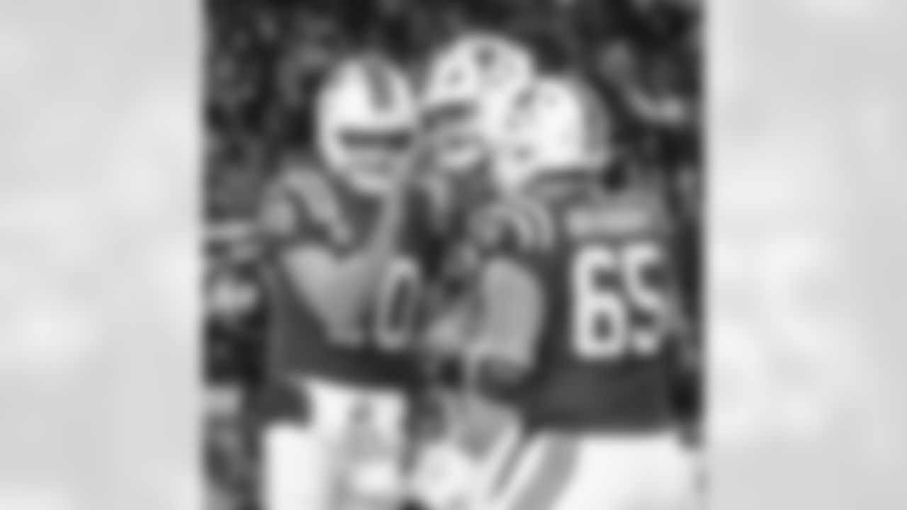 Drake Maye, Hunter Henry and Garrett Bradbury