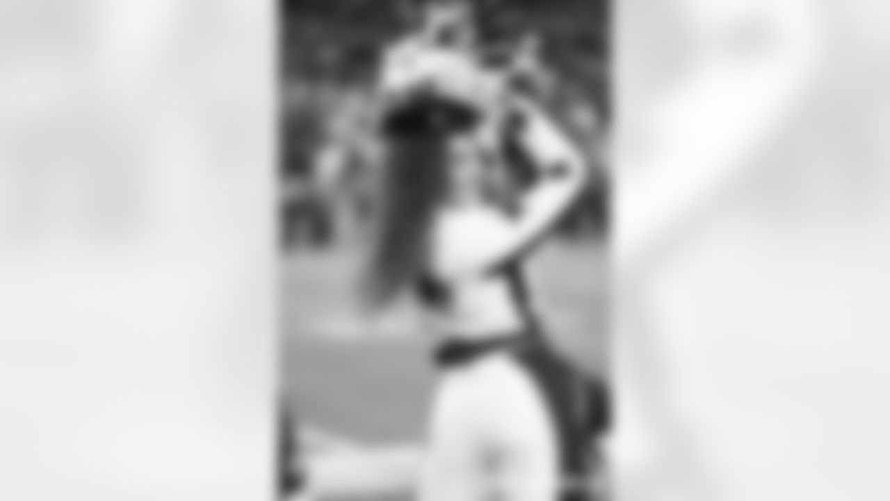 LAC-011126_Darian1333