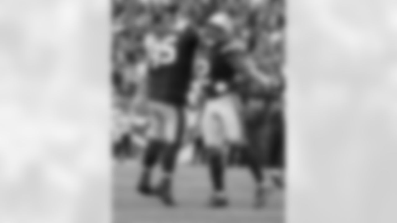 Khyiris Tonga and Harold Landry III