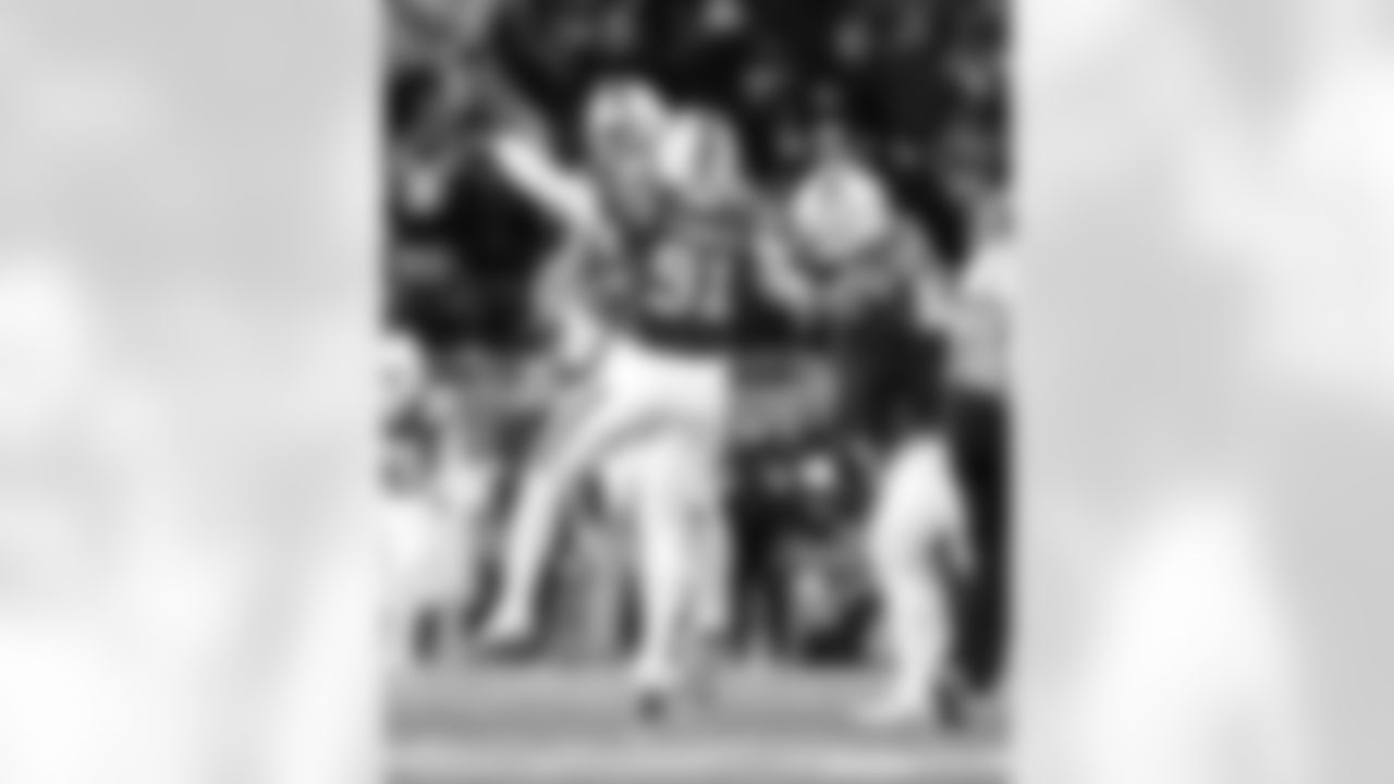 Elijah Ponder, Jack Gibbens, K'Lavon Chaisson