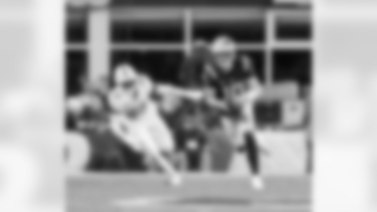 Drake Maye. Photo by Eric J. Adler