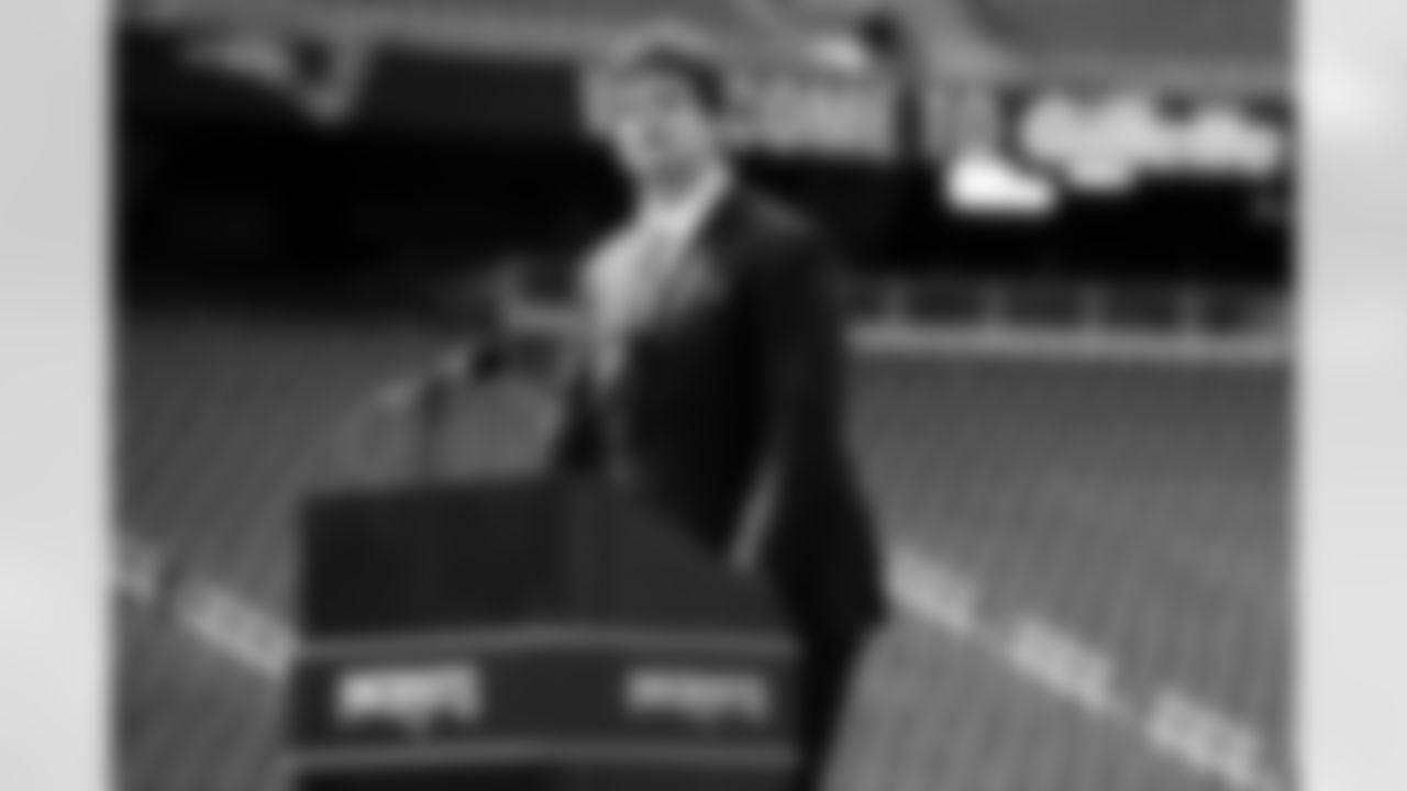 042525-CampbellFoxboroVisit_Puccio_0613