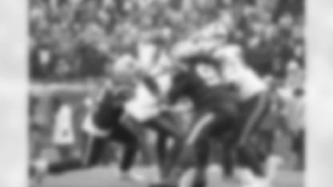 Harold Landry III and Khyiris Tonga. Photo by Dwight Darian