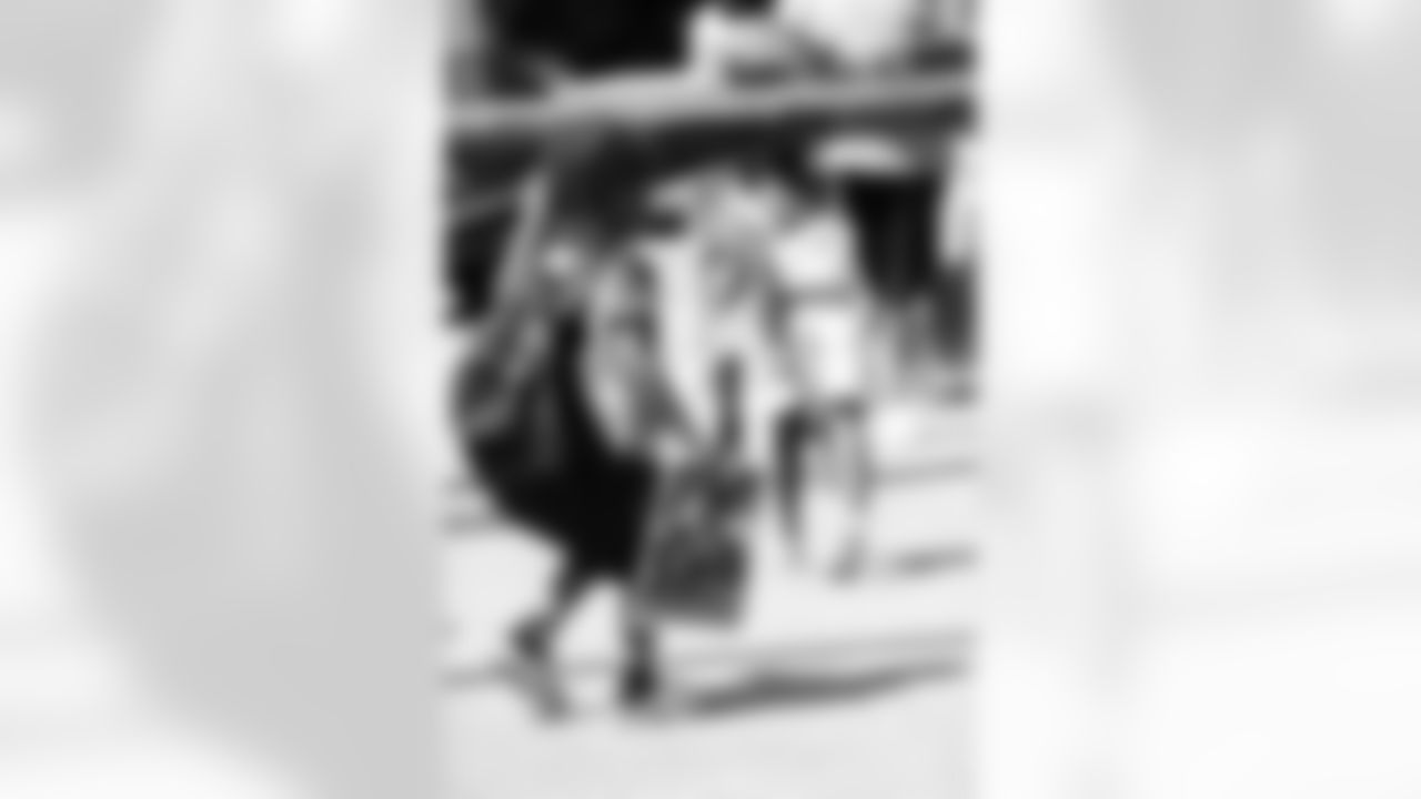 082325_JenningsBackpack-Challacombe0048