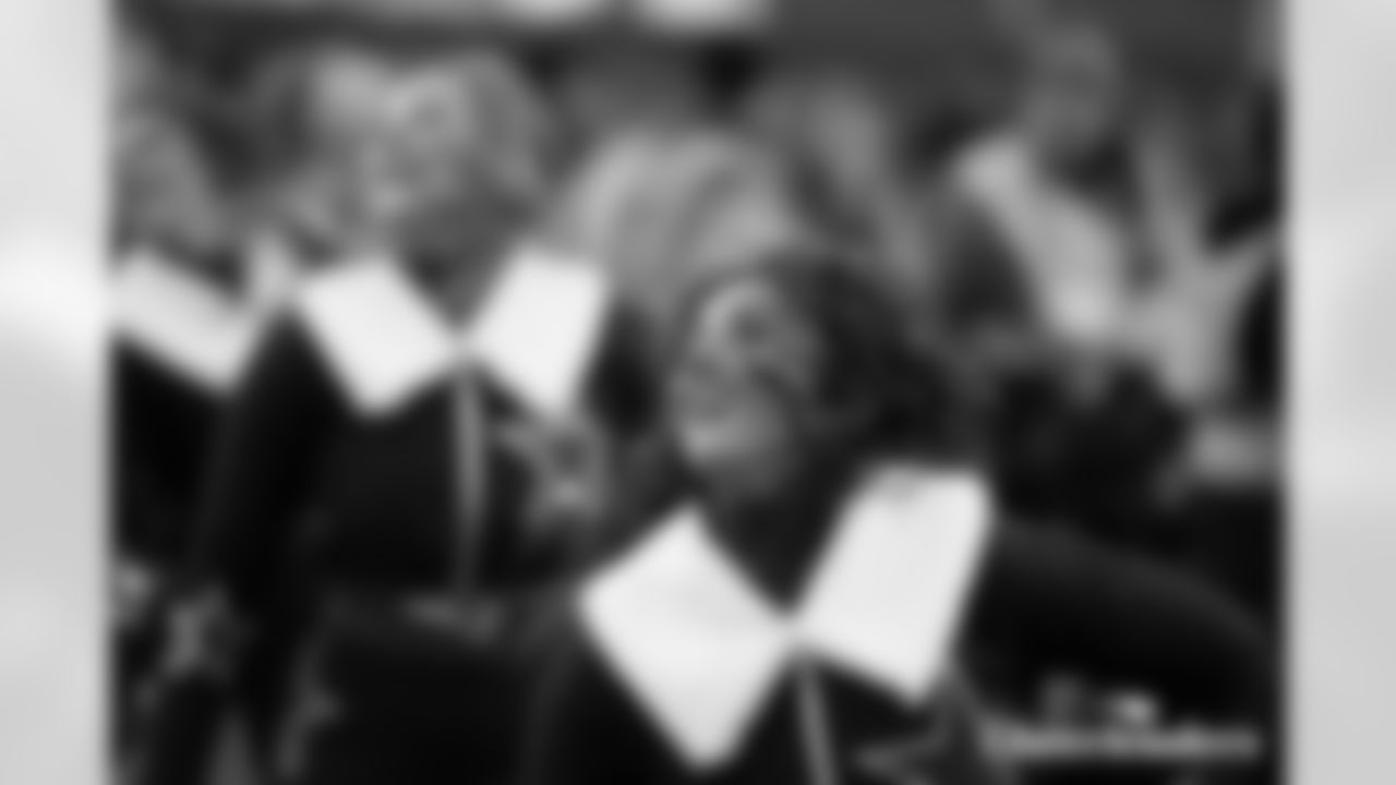 BB-121425-Cheer_Silverman0551