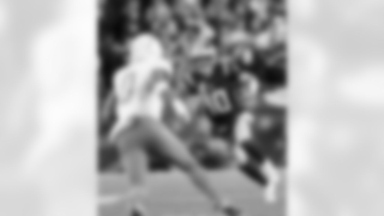 Drake Maye. Photo by Eric J. Adler