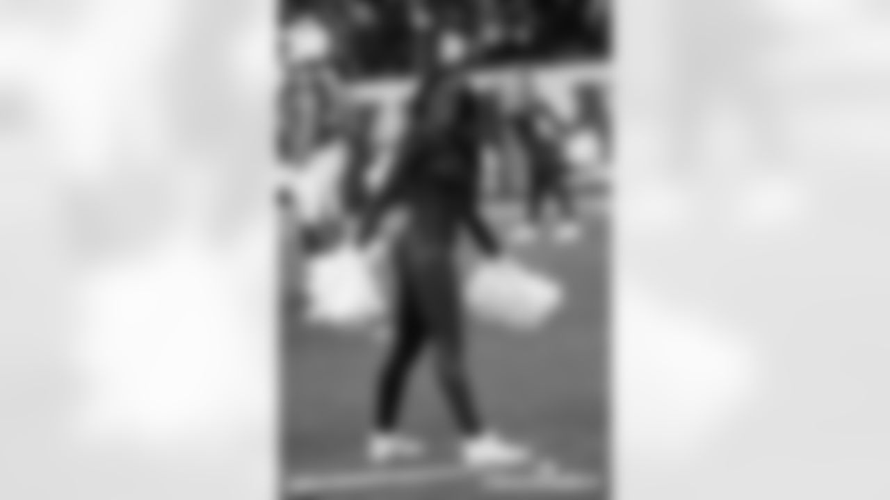 NYJ-111325_Masse1853