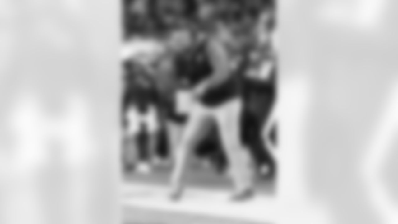 MD-010426_Adler5750a