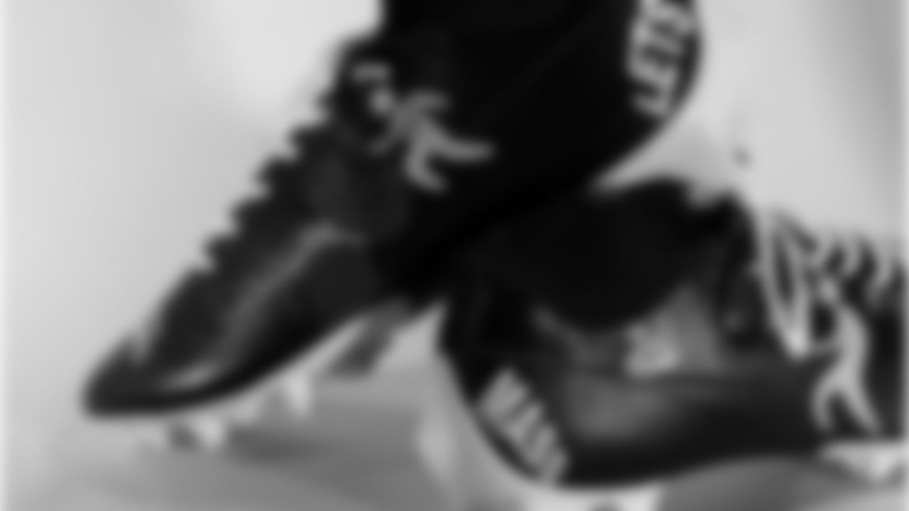 Drake Maye's cleats supporting Special Olympics.