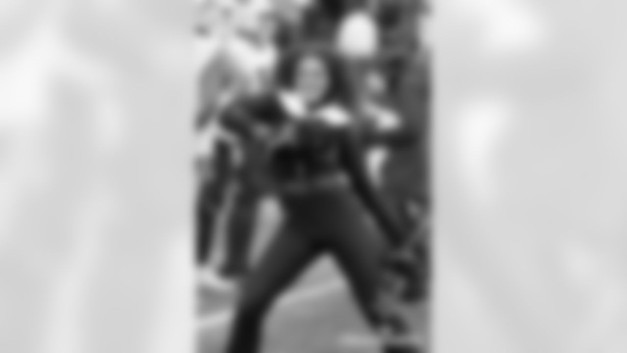 BB-121425-Cheer_Silverman0402