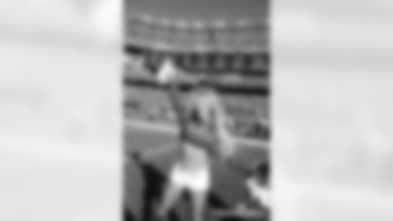 AF-110225_Darian0575