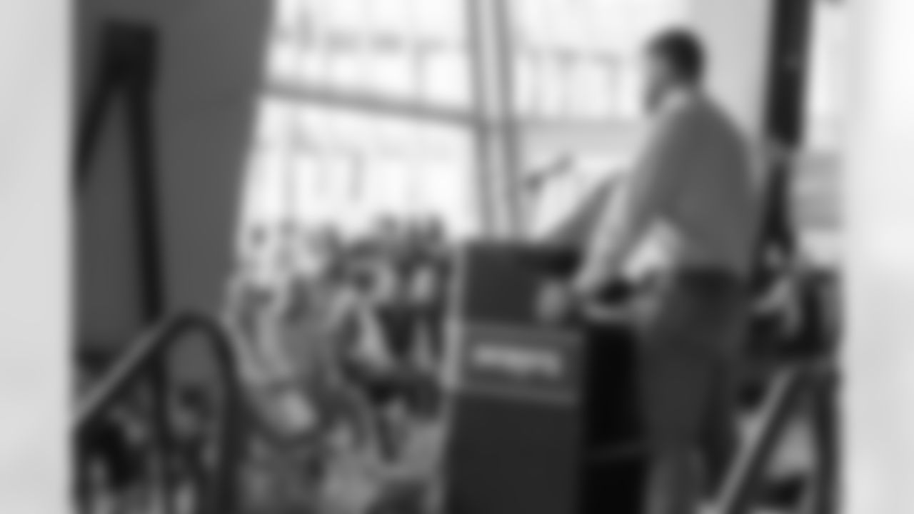 060225-AndrewsRetirement_Silverman0786