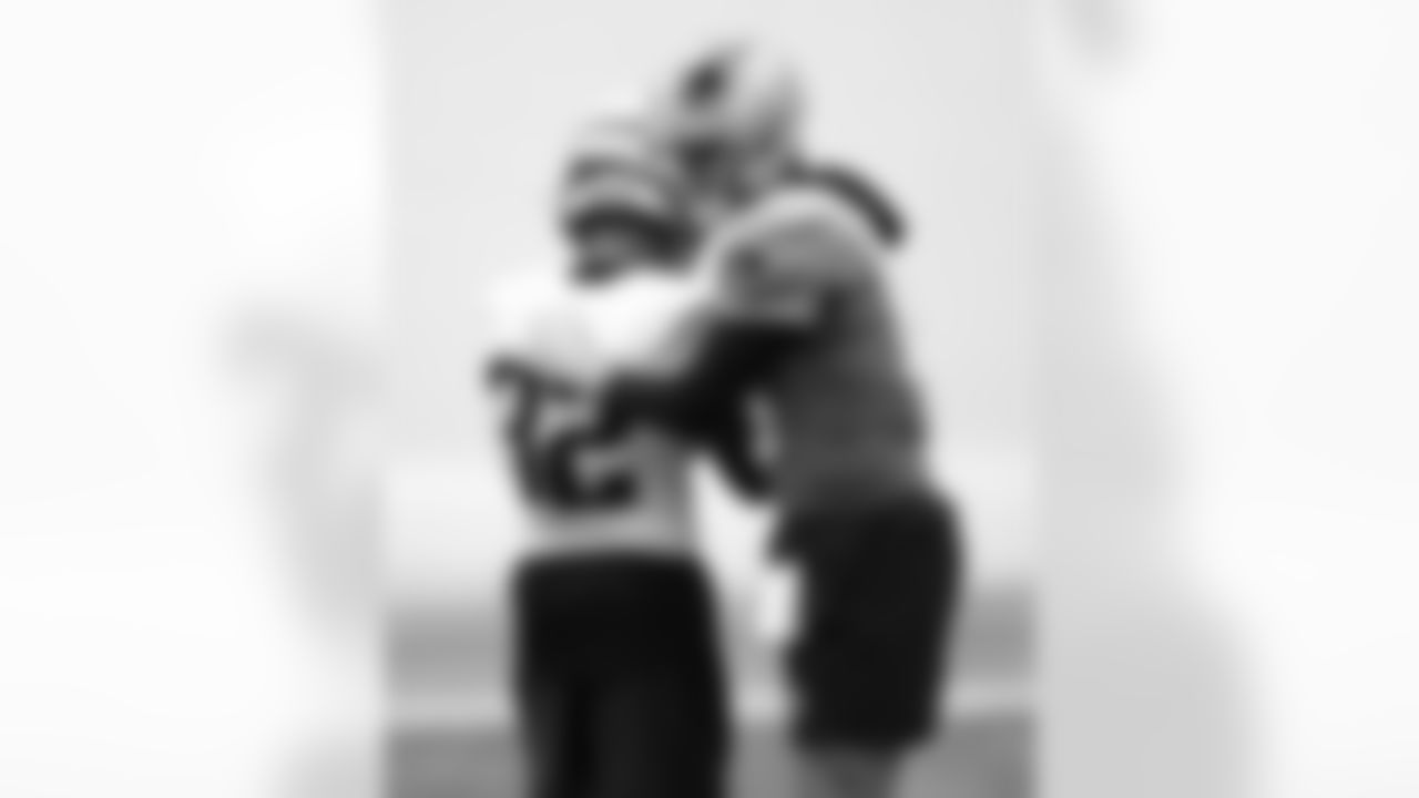 TreVeyon Henderson and Drake Maye