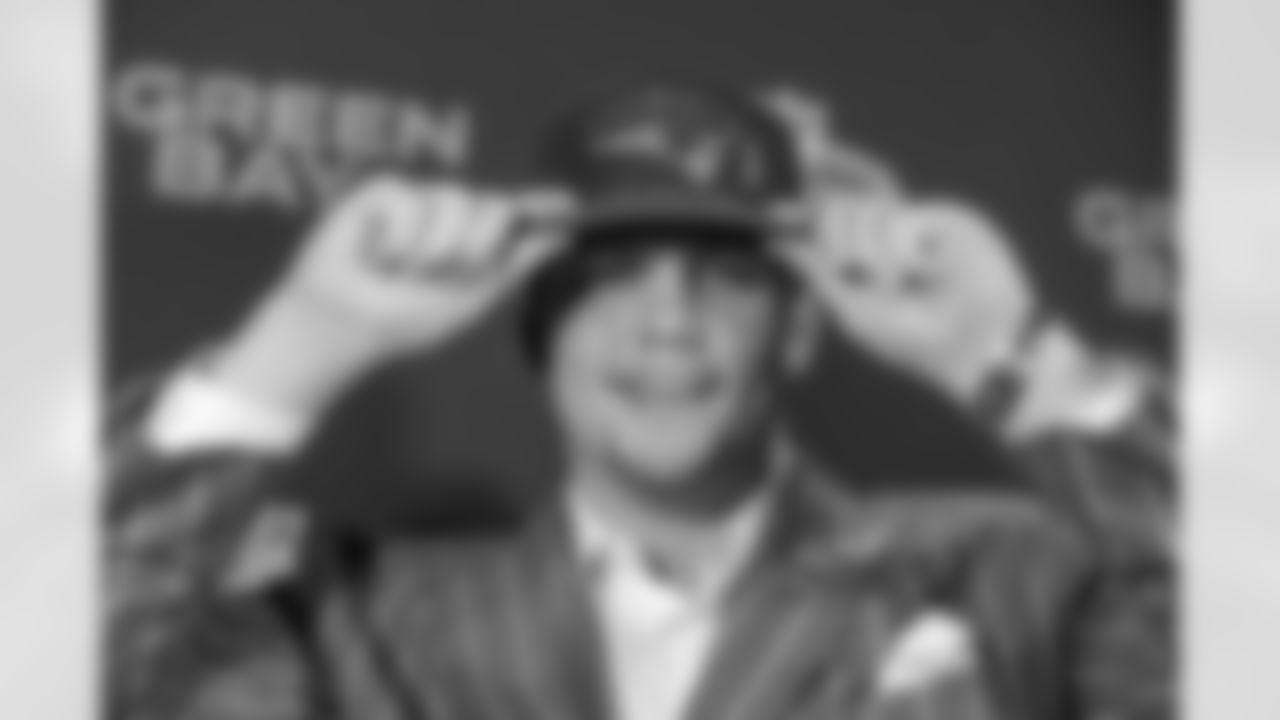 042425-NFLDraft_Adler1453
