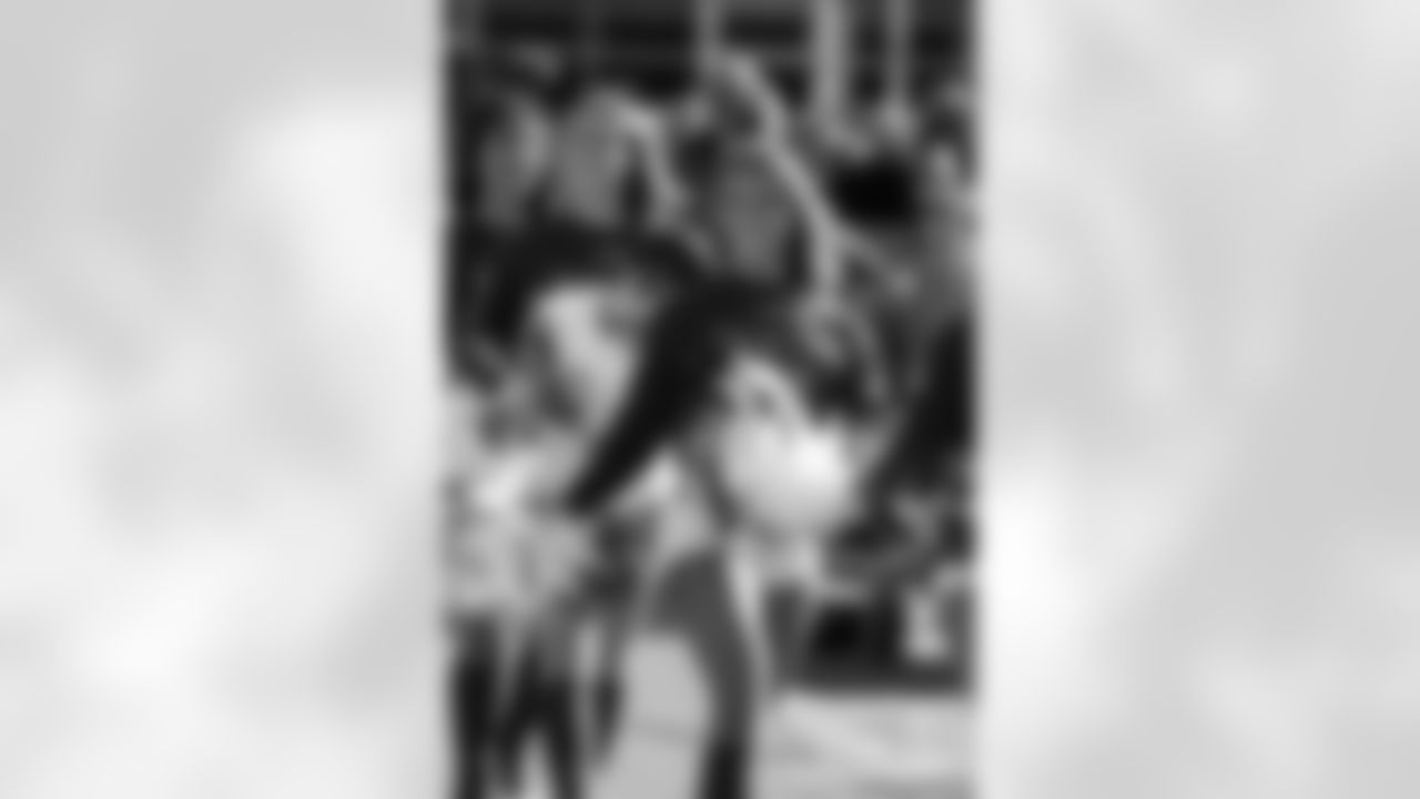 AF-110225-Cheer_Silverman222