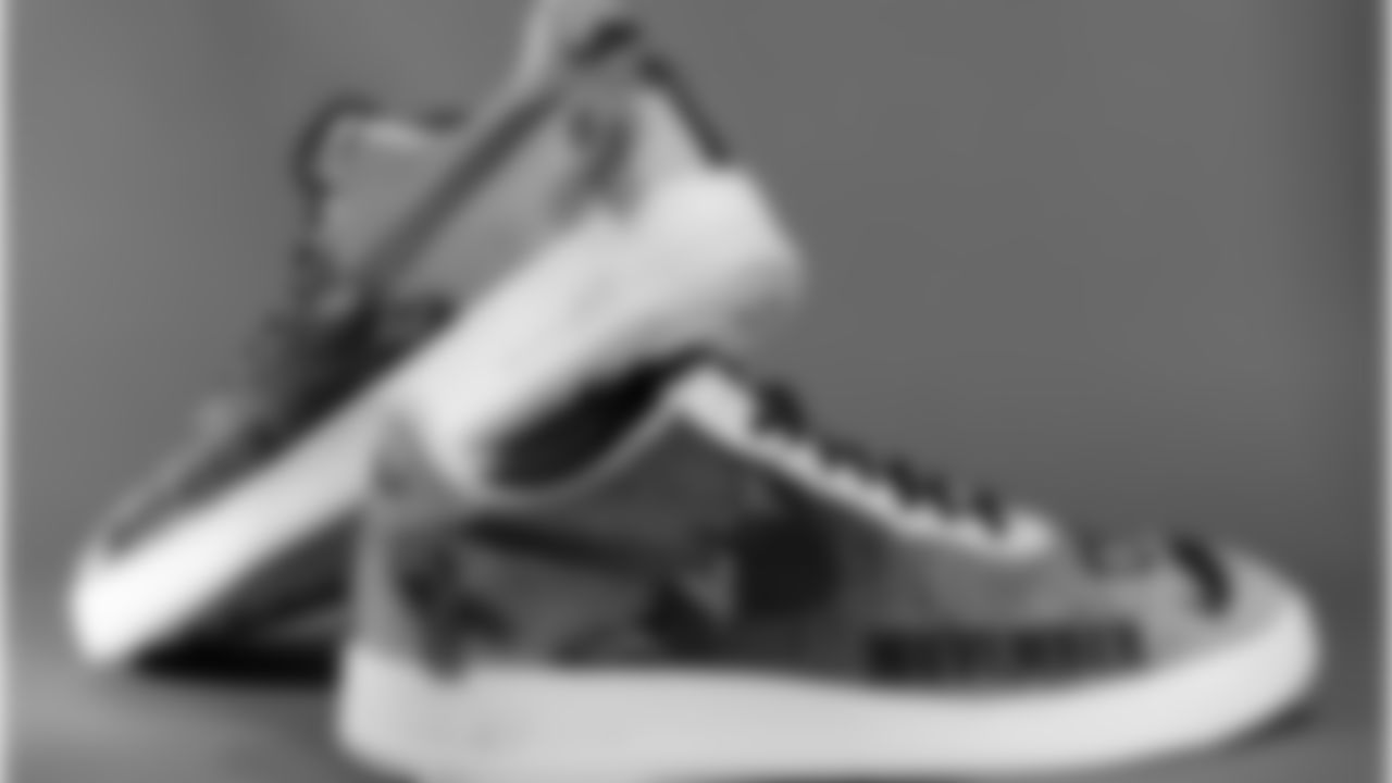 Head Coach Mike Vrabel's sneakers supporting Movember and Men's Health.