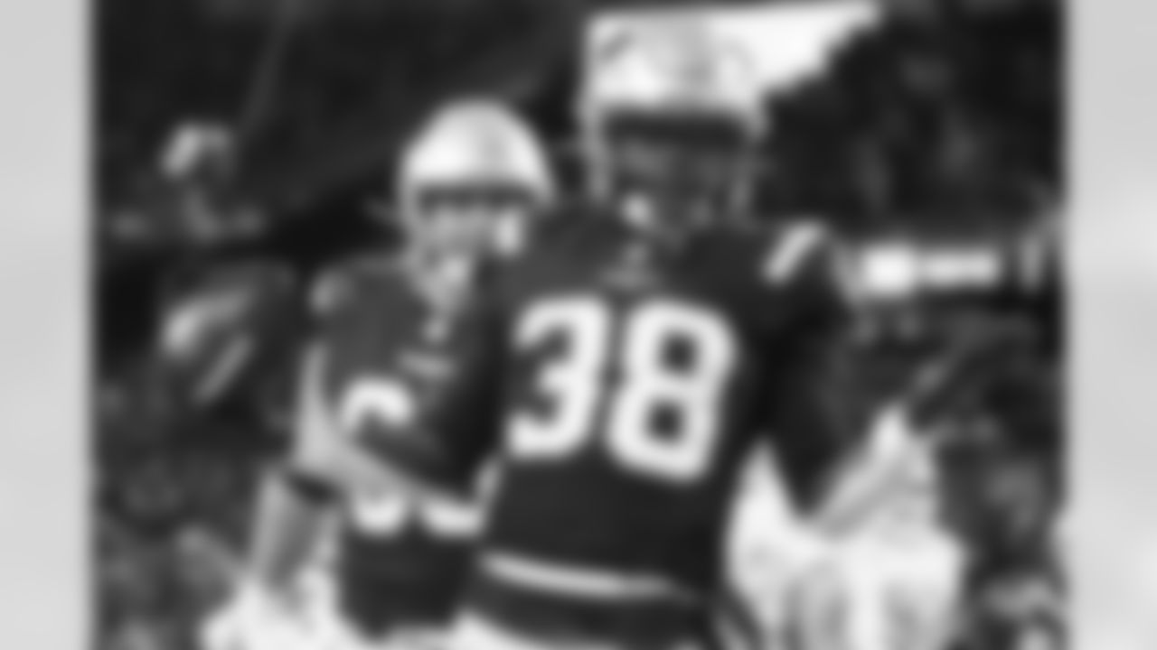 MD-010426_Darian1589