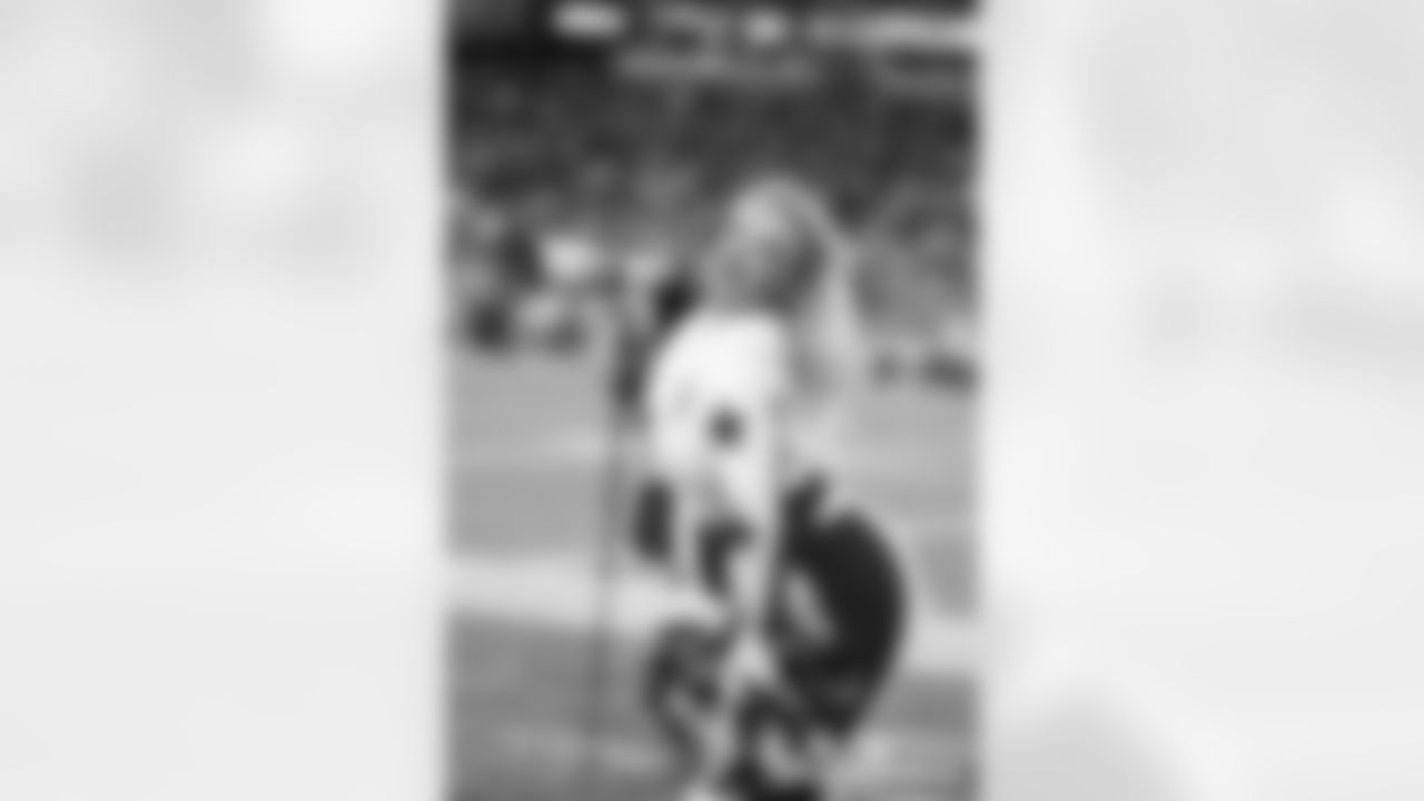 LAC-011126_Darian1586