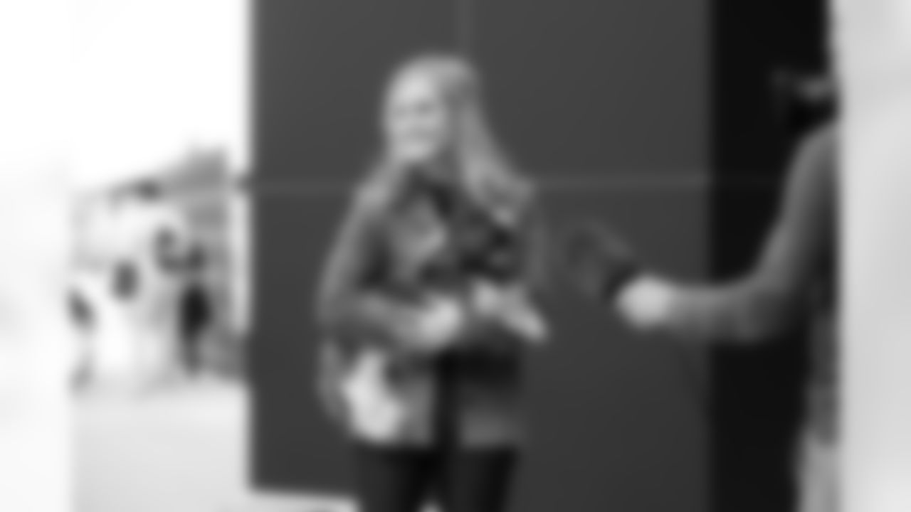 101925-Pawtriots-Tailgate_Ehle0126
