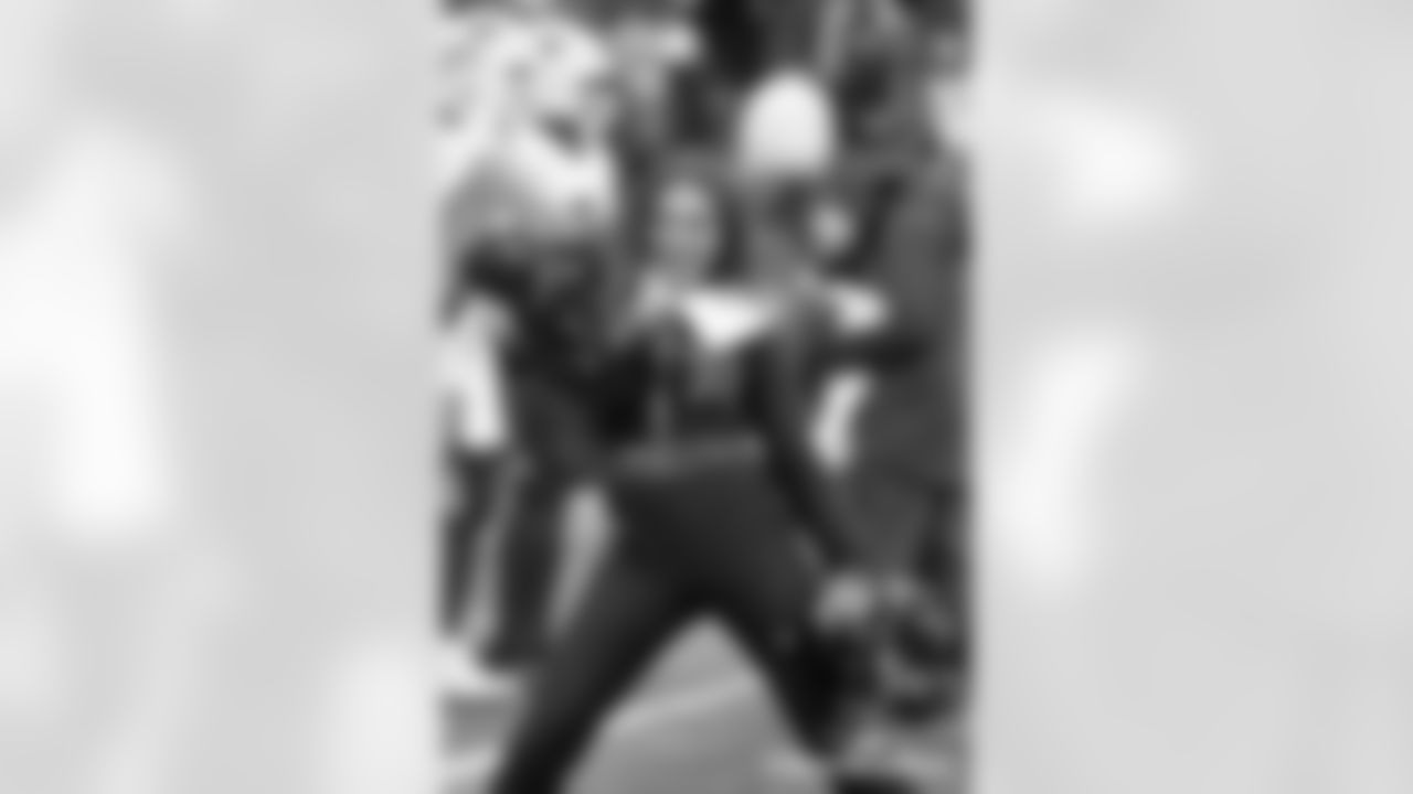 BB-121425-Cheer_Silverman0391