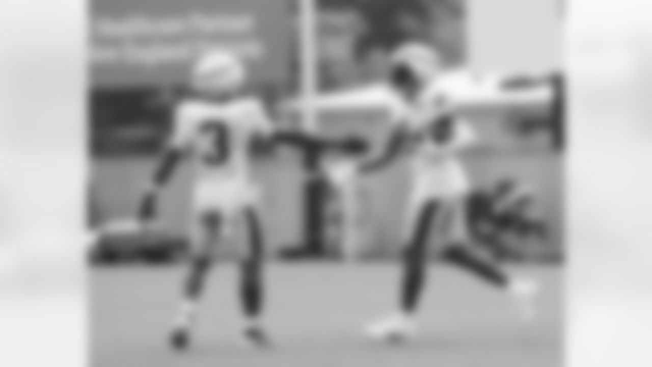 DeMario Douglas and Kayshon Boutte