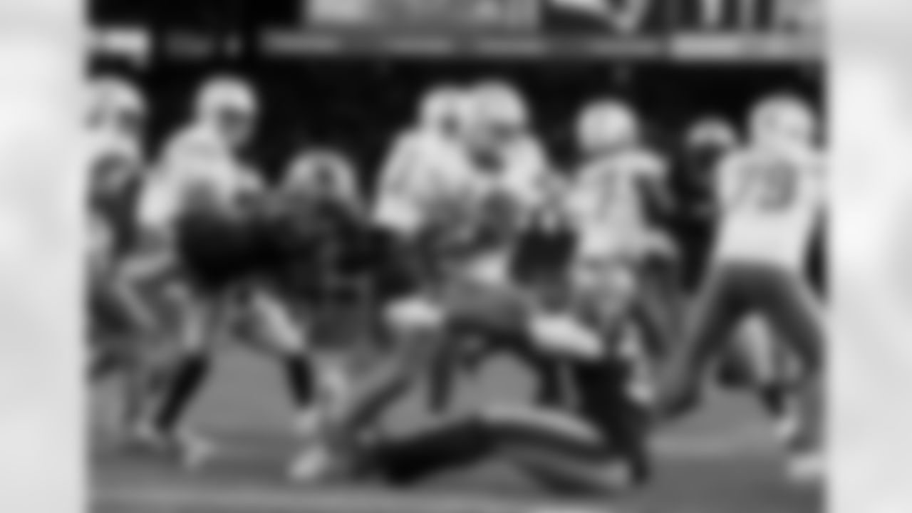 Carlton Davis III and Anfernee Jennings. Photo by David Silverman